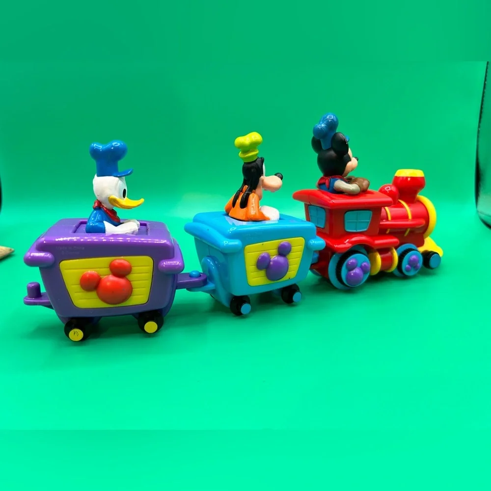 The Disney Store London, Mickey Mouse Train Engine, Goofy & Donald Pull & Go